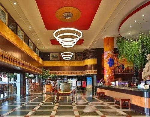 玫瑰旅店2在线观看,迷雾重重的爱情迷宫  第3张